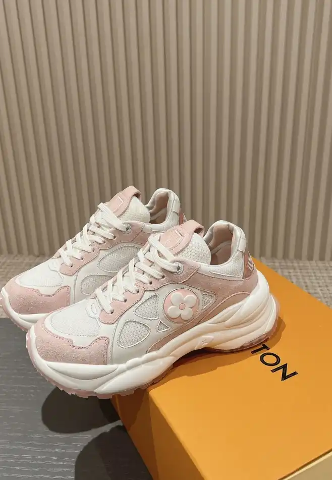 hype Louis Vuitton Sneakers