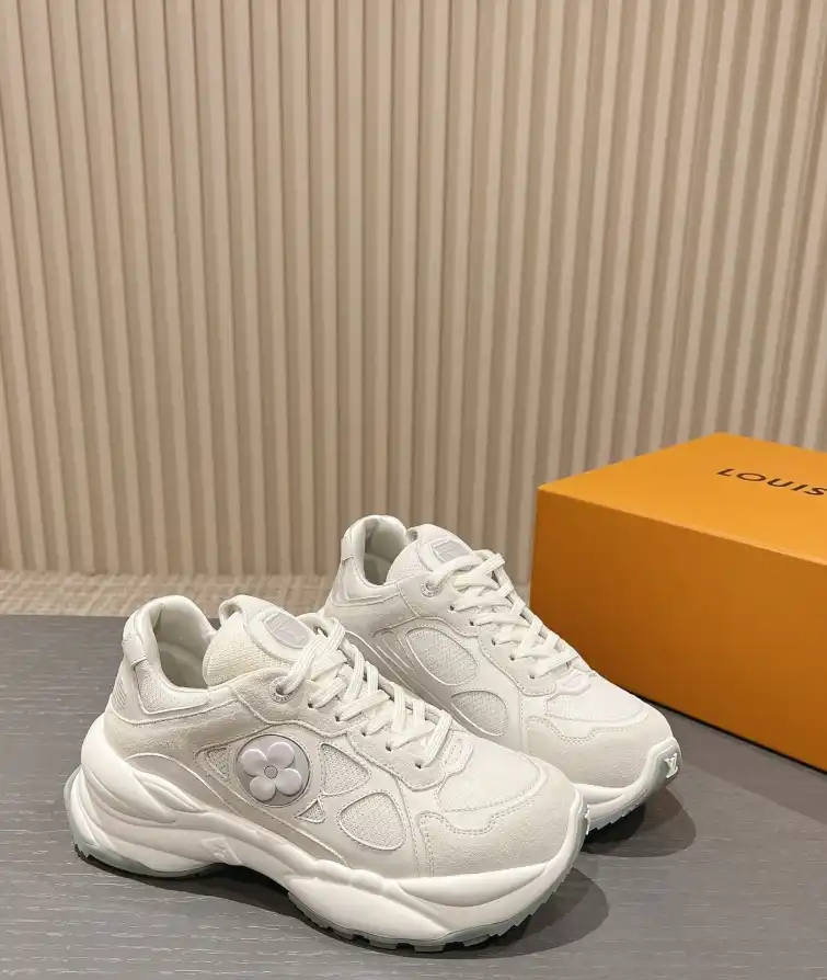 hype Louis Vuitton Sneakers