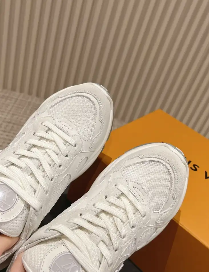 hype Louis Vuitton Sneakers