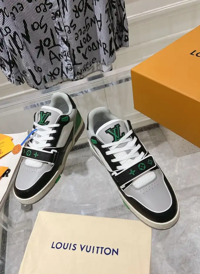 hype Louis Vuitton Sneakers