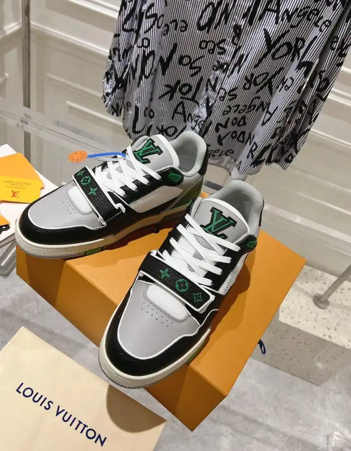 hype Louis Vuitton Sneakers