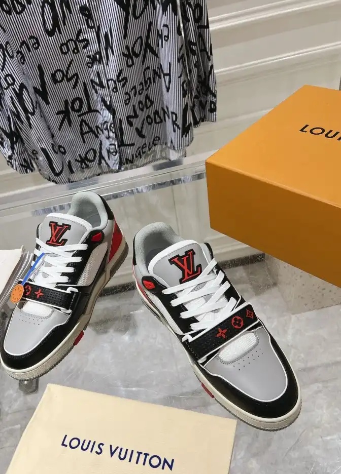 hype Louis Vuitton Sneakers