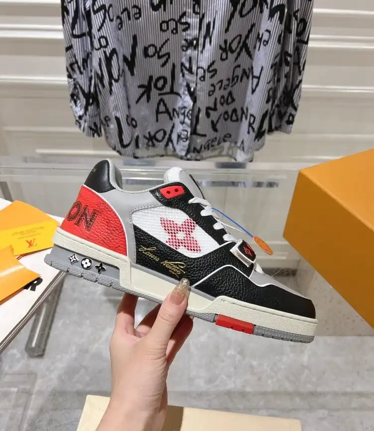 hype Louis Vuitton Sneakers