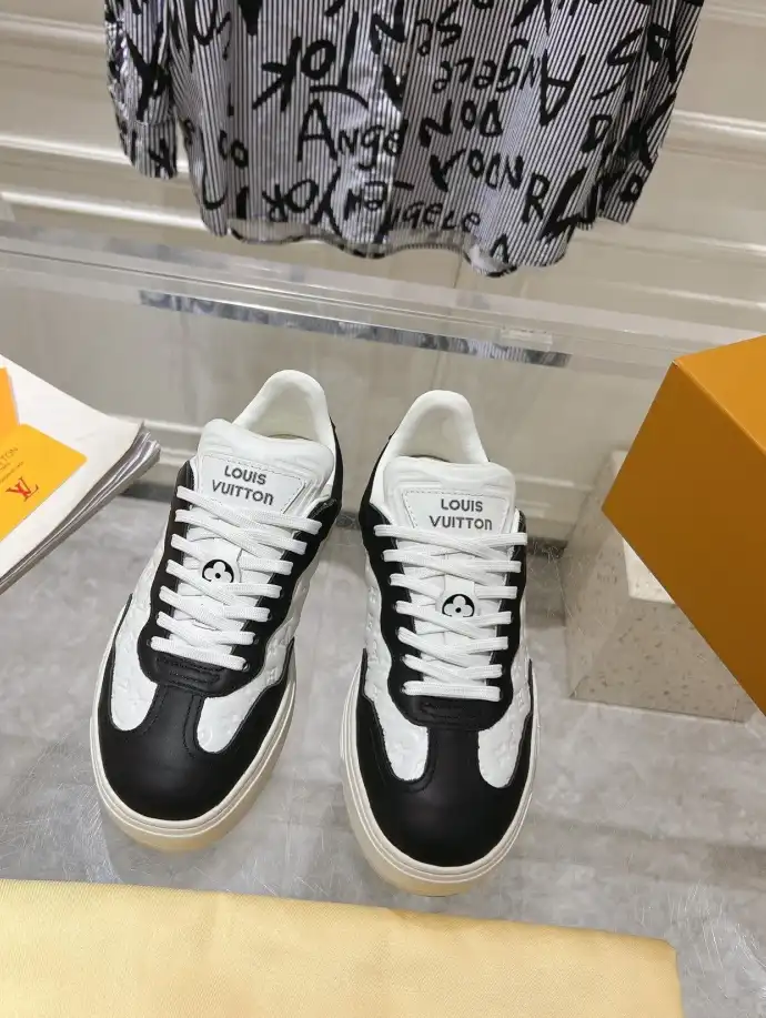 hype Louis Vuitton Sneakers