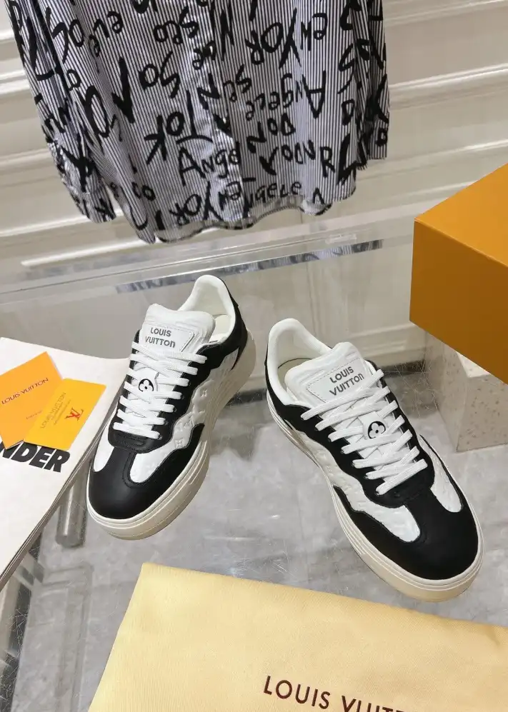 hype Louis Vuitton Sneakers