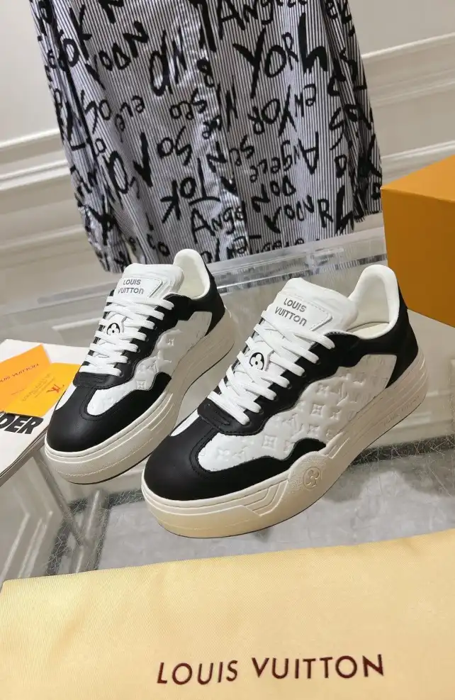 hype Louis Vuitton Sneakers