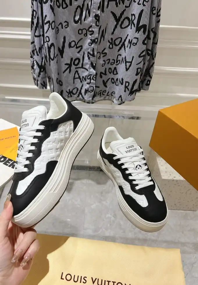 hype Louis Vuitton Sneakers