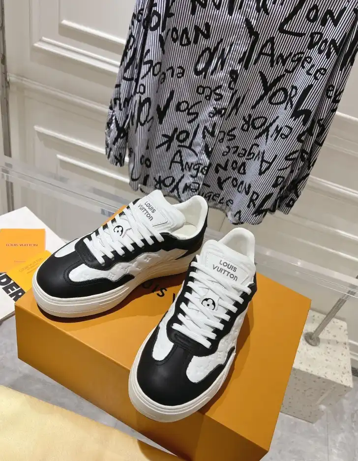 hype Louis Vuitton Sneakers