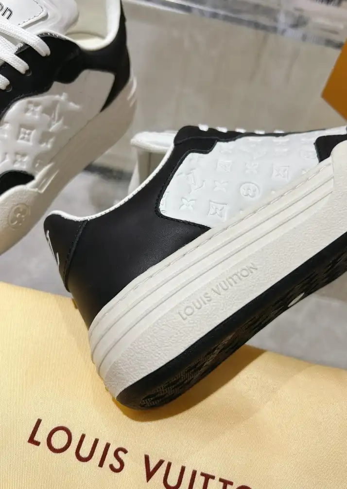 hype Louis Vuitton Sneakers