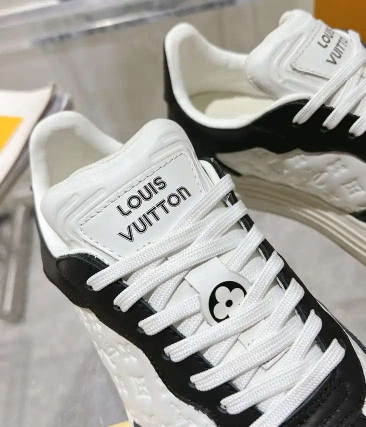 hype Louis Vuitton Sneakers