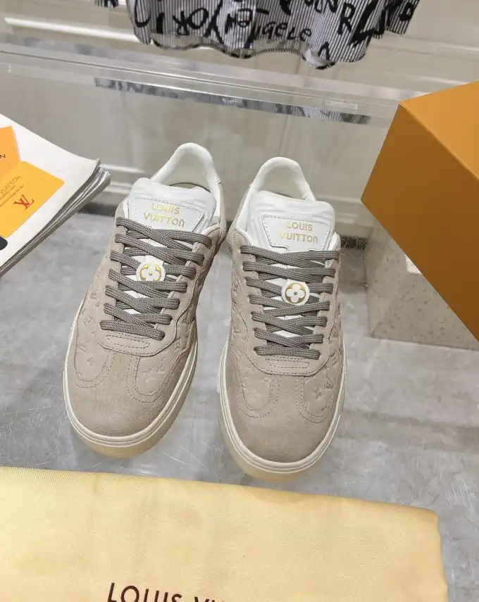 hype Louis Vuitton Sneakers