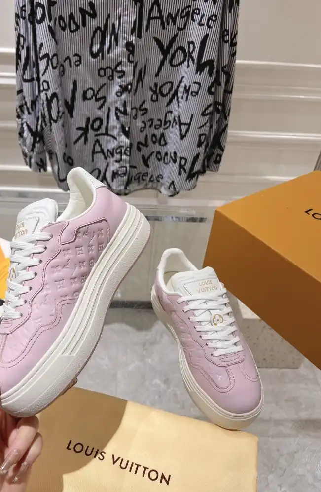 hype Louis Vuitton Sneakers