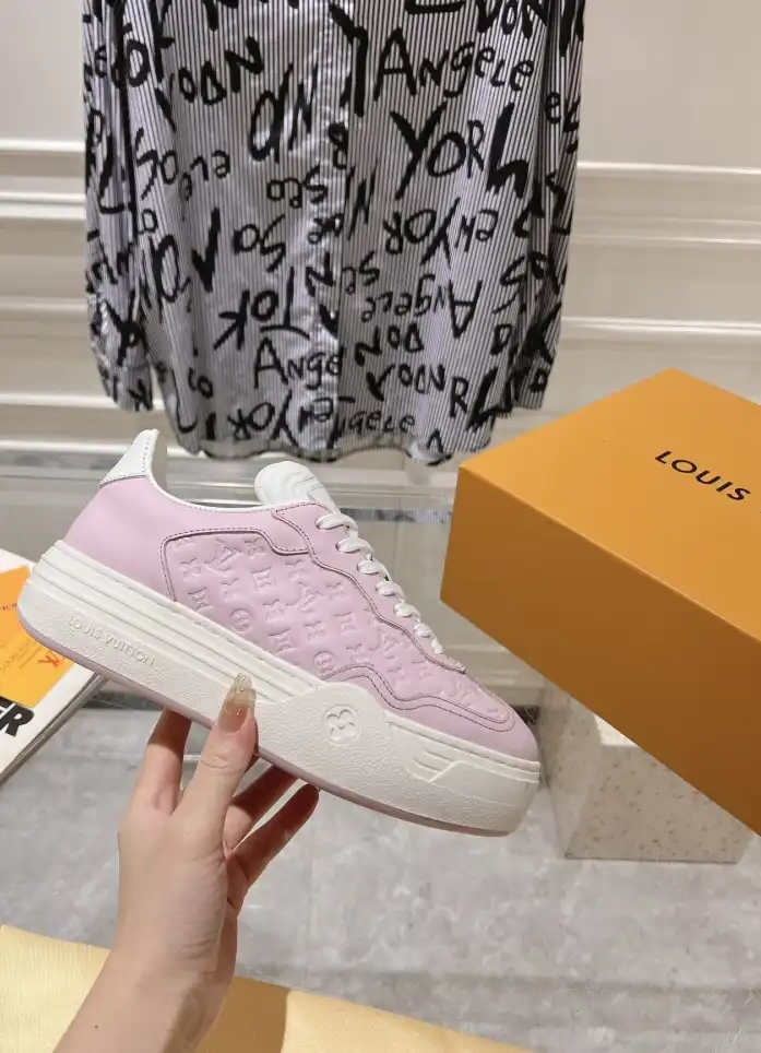 hype Louis Vuitton Sneakers