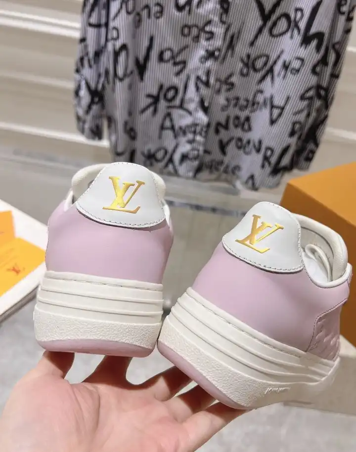 hype Louis Vuitton Sneakers