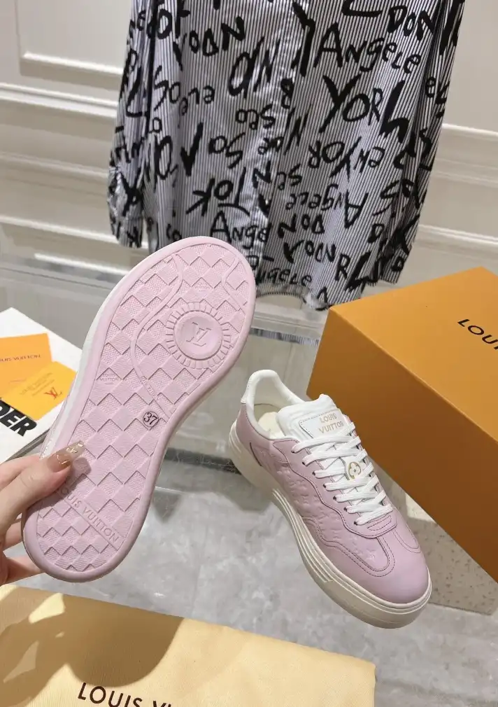 hype Louis Vuitton Sneakers