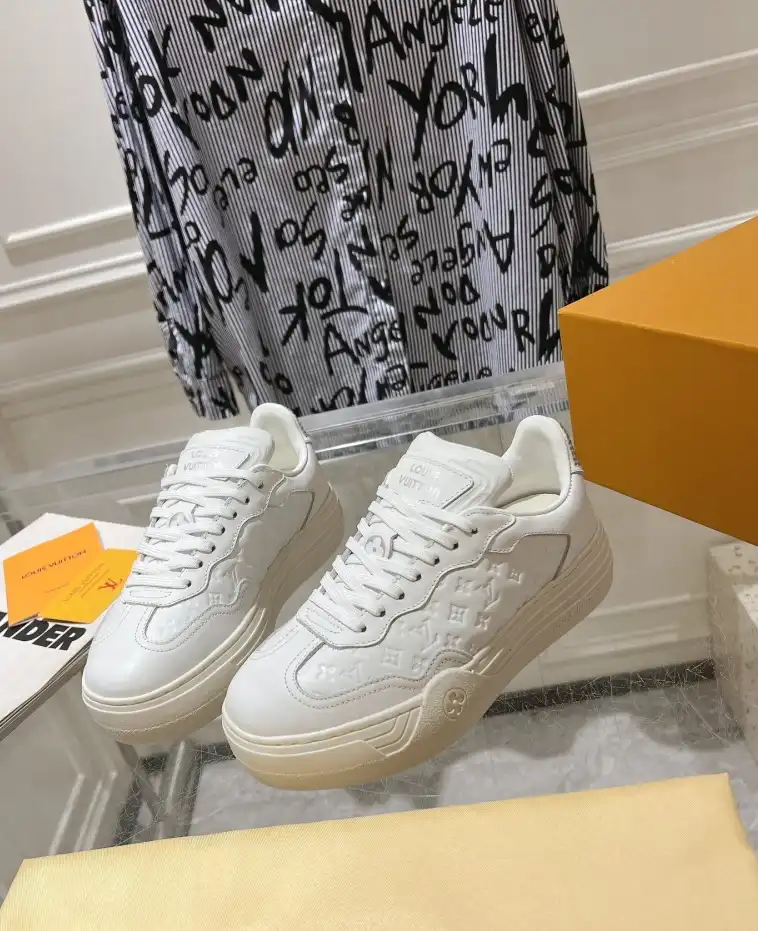 hype Louis Vuitton Sneakers