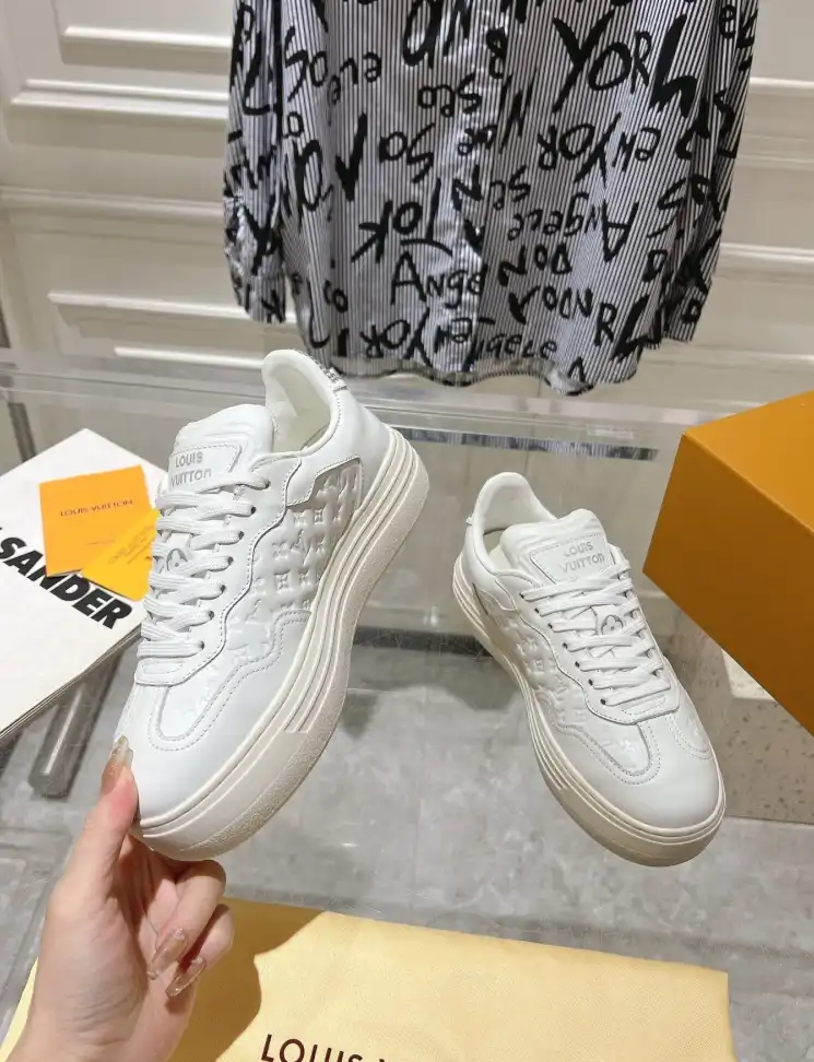 hype Louis Vuitton Sneakers