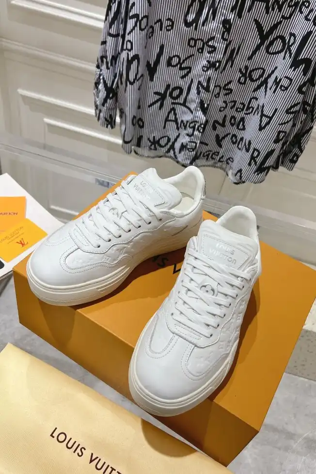 hype Louis Vuitton Sneakers