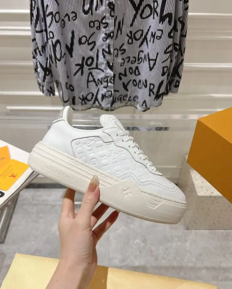 hype Louis Vuitton Sneakers