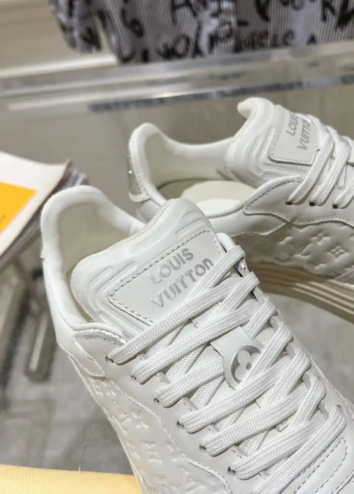 hype Louis Vuitton Sneakers