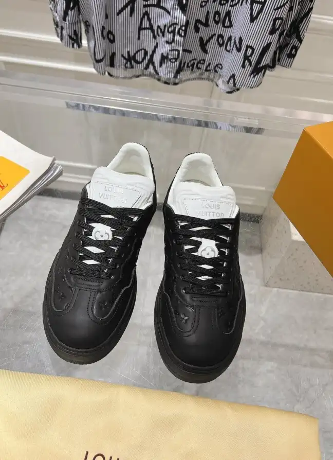 hype Louis Vuitton Sneakers