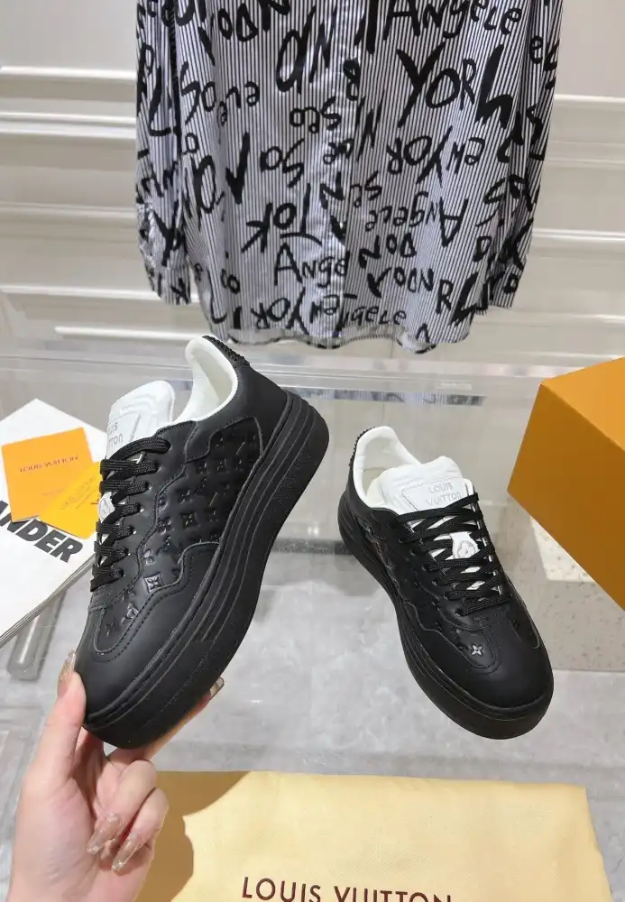 hype Louis Vuitton Sneakers