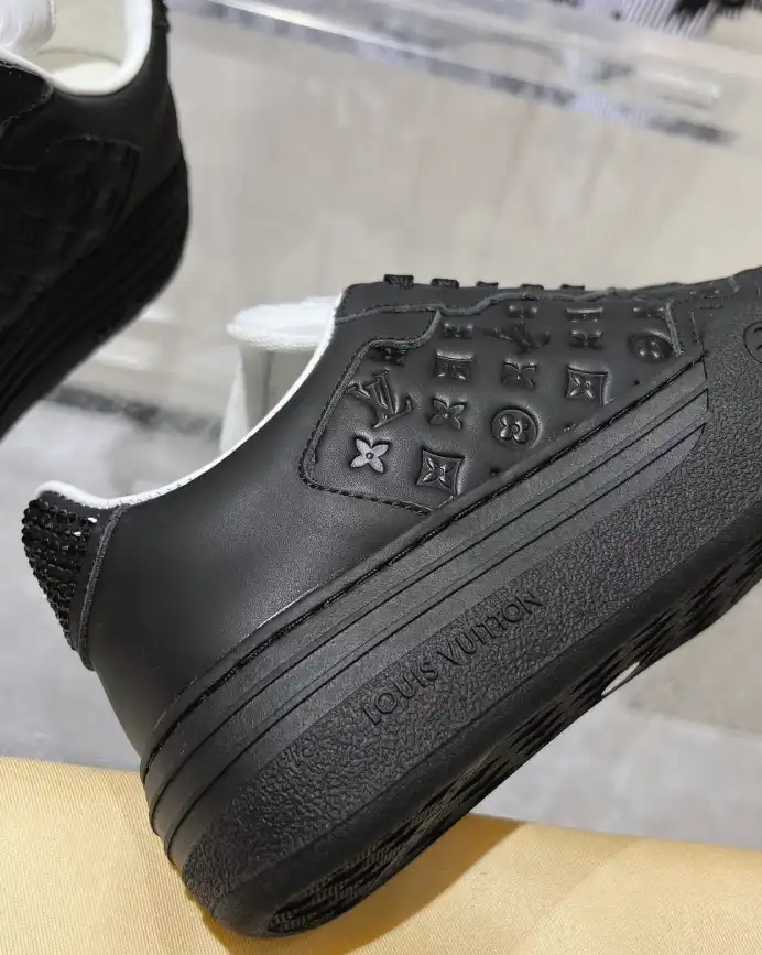 hype Louis Vuitton Sneakers