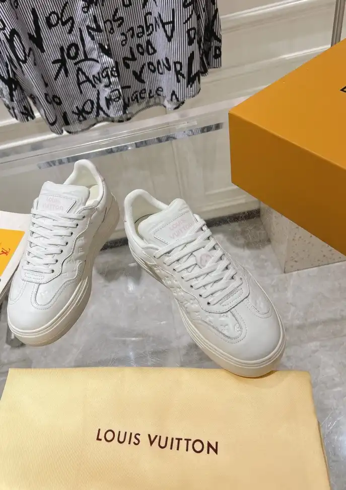 hype Louis Vuitton Sneakers