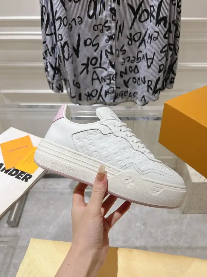 hype Louis Vuitton Sneakers