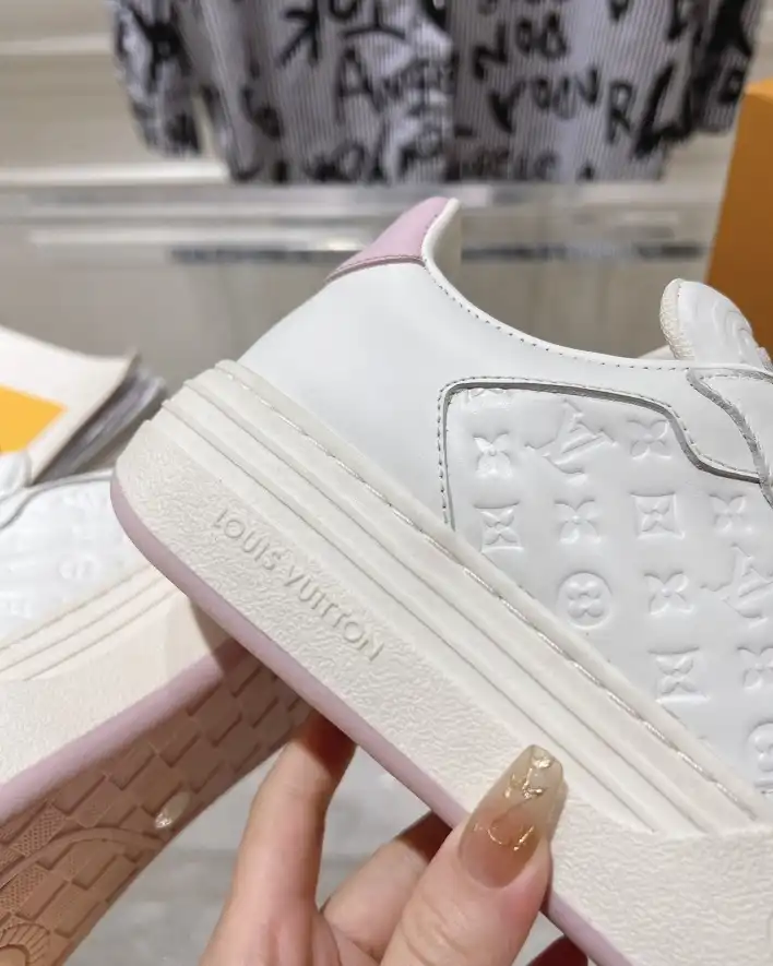 hype Louis Vuitton Sneakers