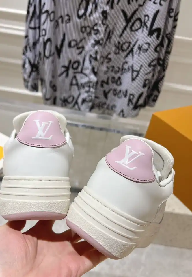 hype Louis Vuitton Sneakers