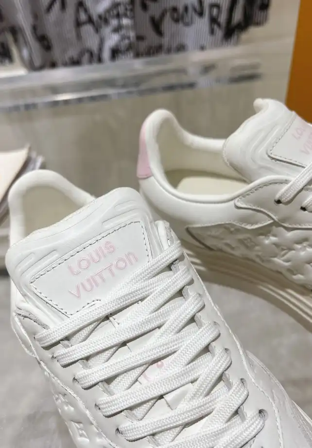 hype Louis Vuitton Sneakers