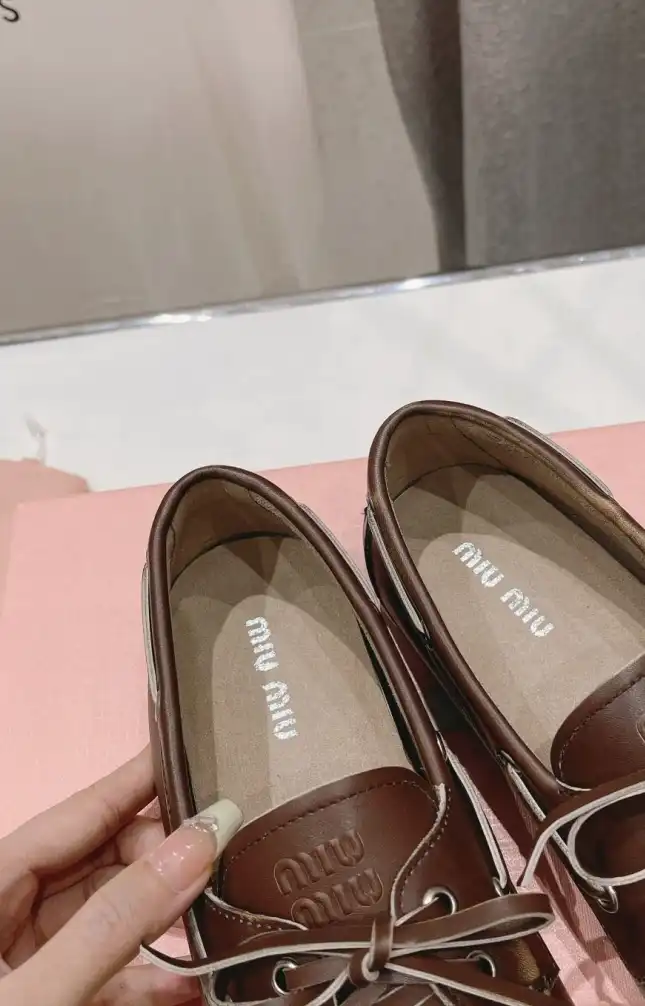 hype Miu Miu Leather Shoes