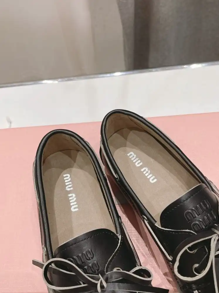 hype Miu Miu Leather Shoes