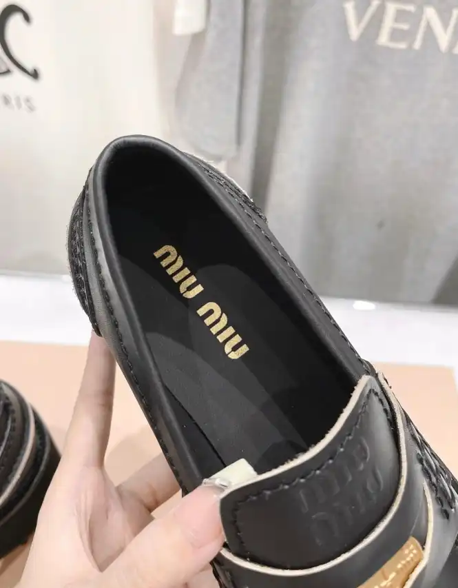 hype Miu Miu Leather Shoes