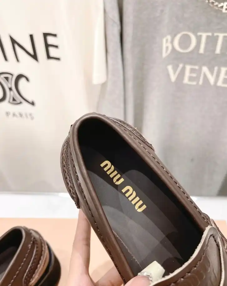 hype Miu Miu Leather Shoes