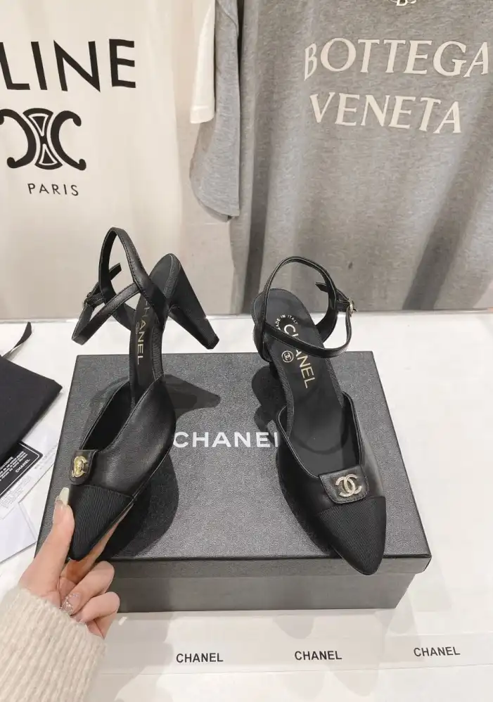 hype Chanel High Heels