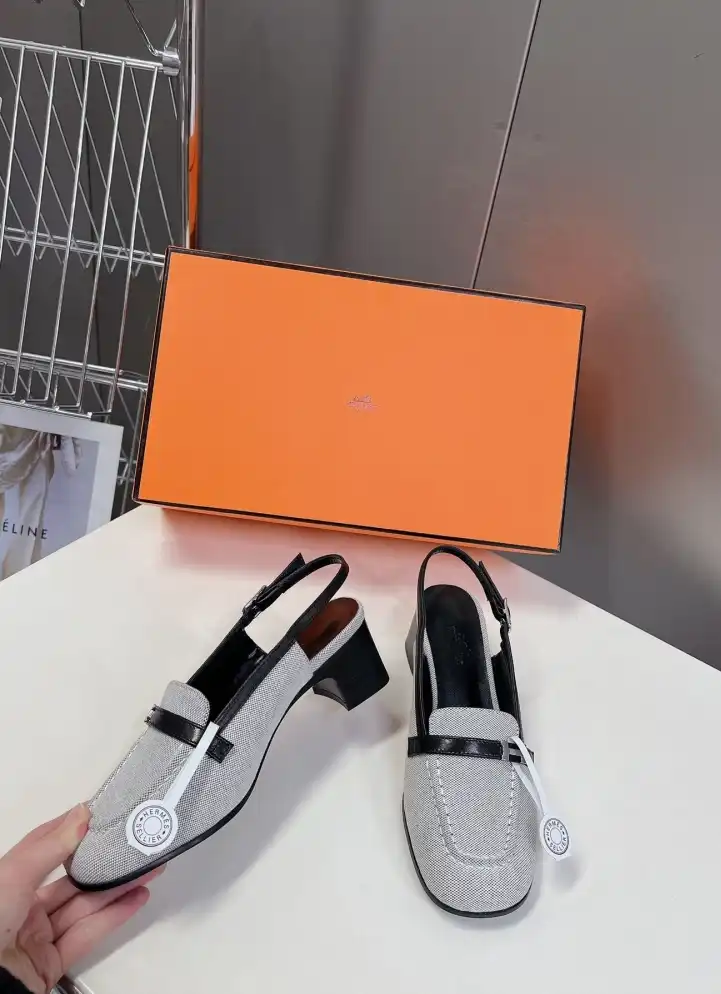 hype Hermes Sandals