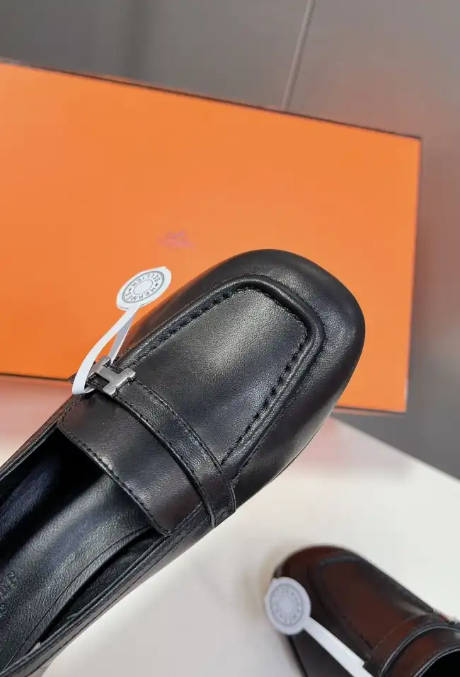 hype Hermes Sandals