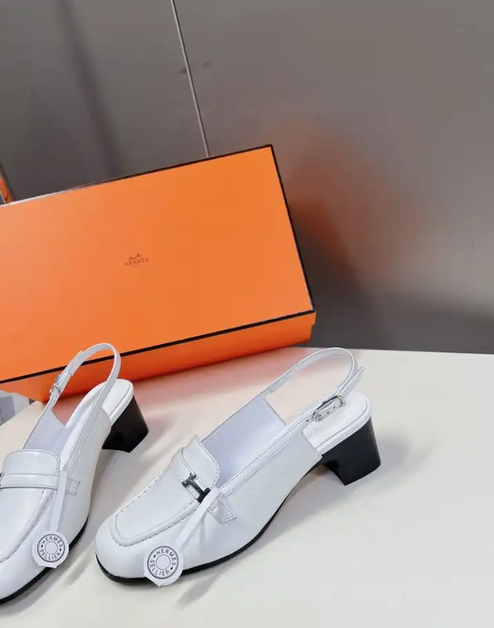 hype Hermes Sandals