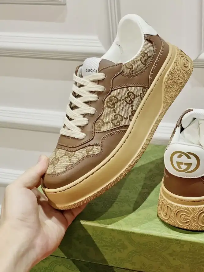 hype Gucci Sneakers