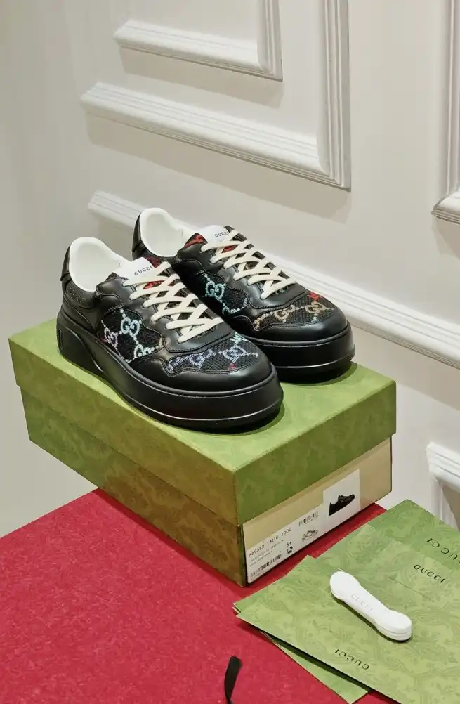 hype Gucci Sneakers