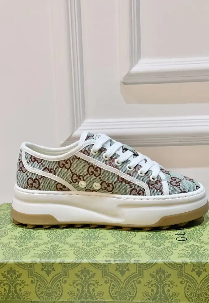 hype Gucci Sneakers