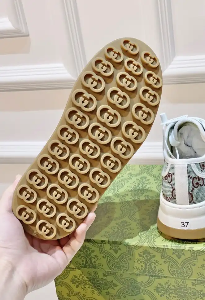 hype Gucci Sneakers