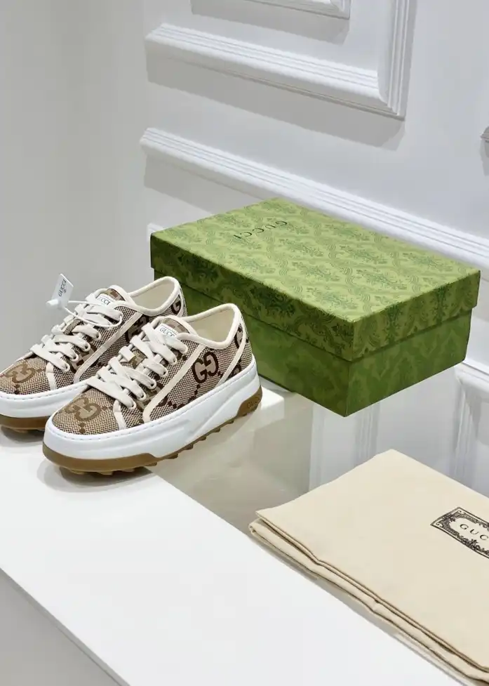 hype Gucci Sneakers