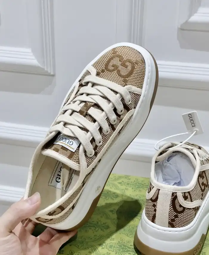 hype Gucci Sneakers