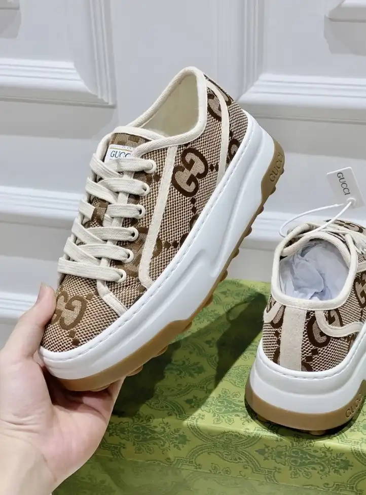 hype Gucci Sneakers