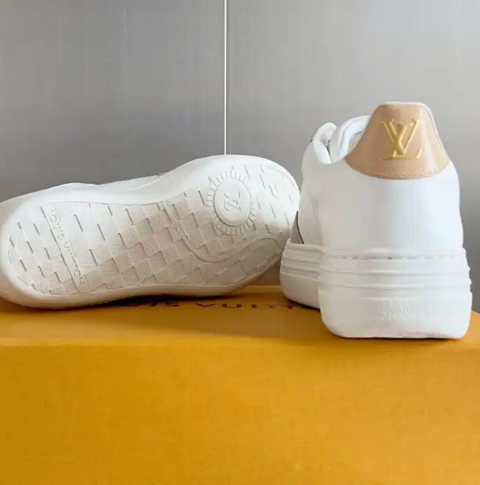 hype Louis Vuitton Sneakers