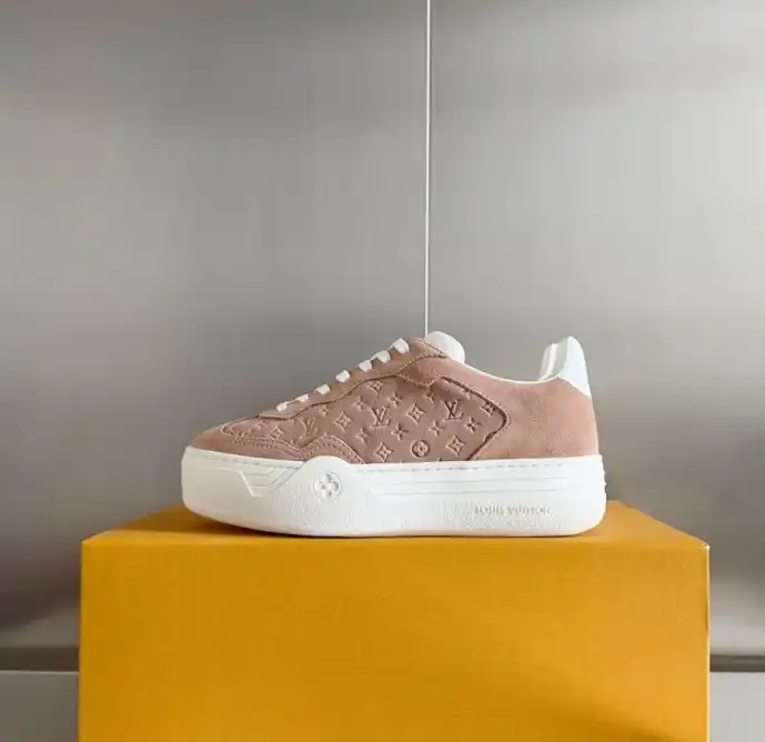 hype Louis Vuitton Sneakers