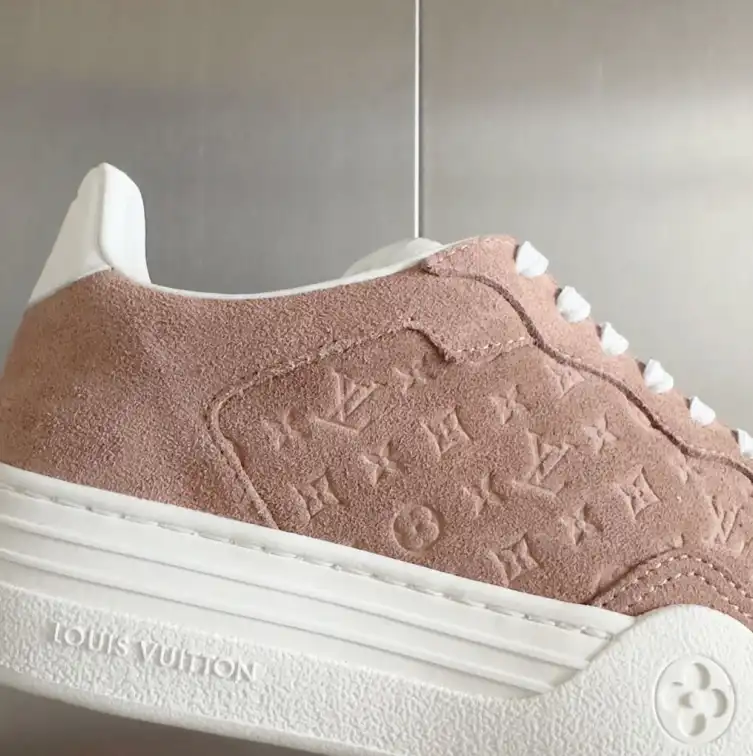 hype Louis Vuitton Sneakers